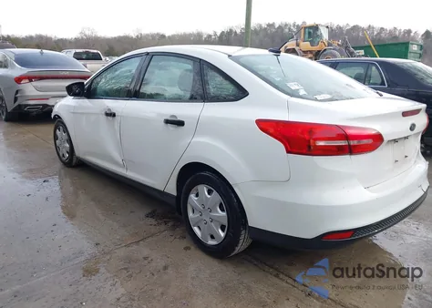 2016 Ford Focus S from USA, damaged, VIN 1FADP3E28GL264574